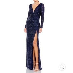 NWOT Ieena for Mac Duggal navy sequin long sleeve gown